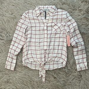 NWT Dress Forum white red checkered front tie long sleeve button up top